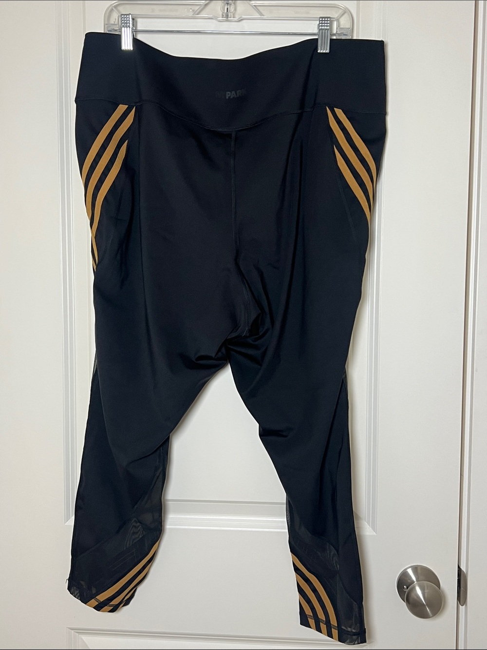 adidas x IVY PARK 3-Stripes High Waisted Leggings 4X (32-34) - Picture 3 of 5